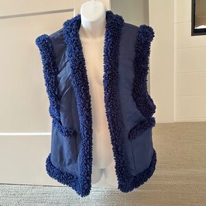 WE WORE WHAT Incredibly Cozy Reversible Sherpa Vest Sz M NWT $190!!